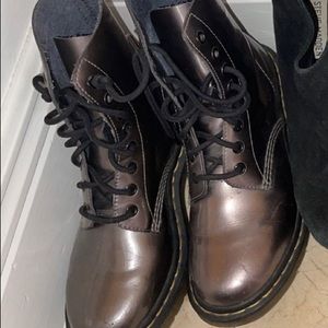 DR. MARTENS
